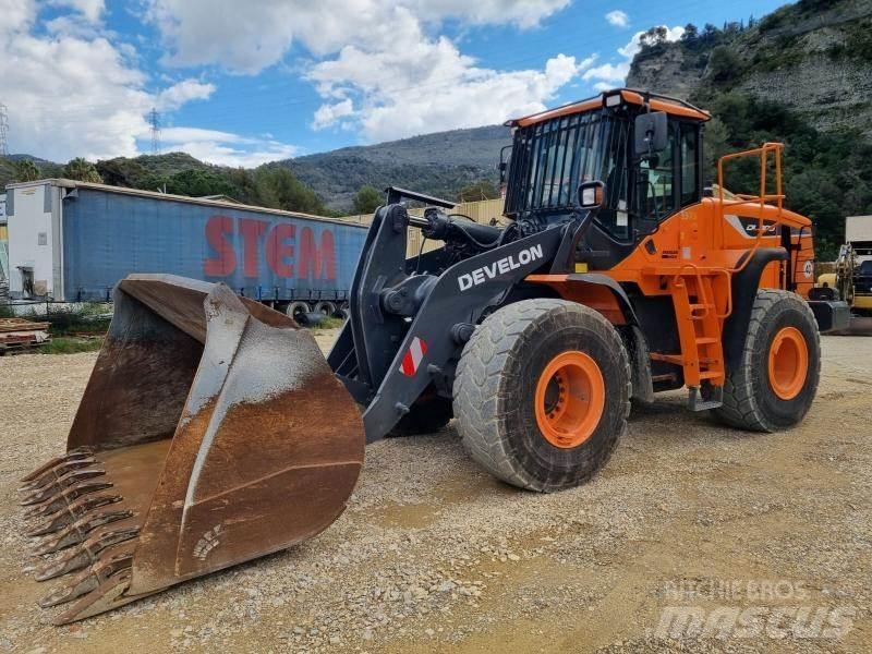 Doosan DL300 Колесни товарачи
