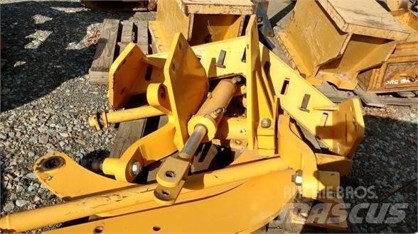 Volvo G940 Скарификатор
