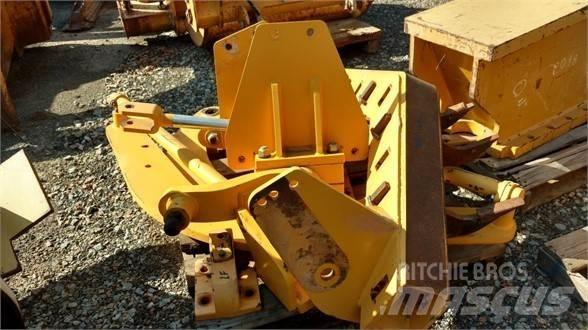 Volvo G940 Скарификатор