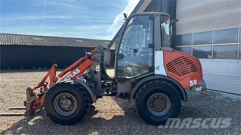 Atlas 50 Колесни товарачи