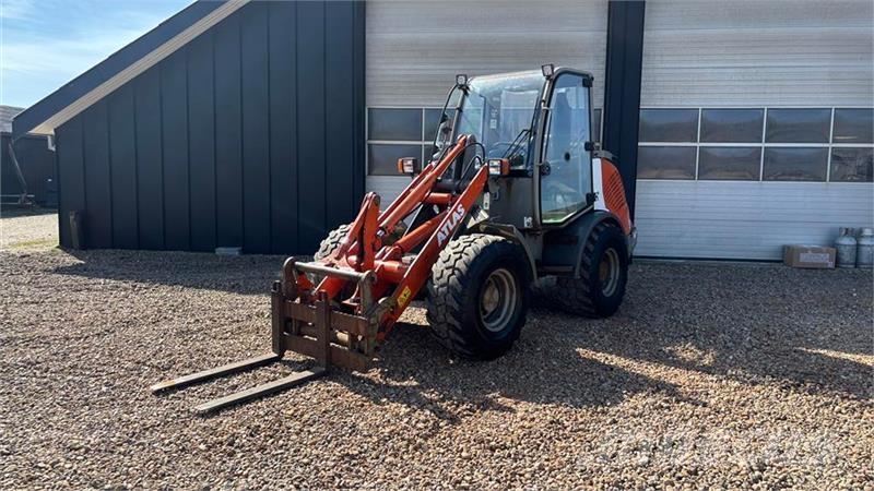 Atlas 50 Колесни товарачи