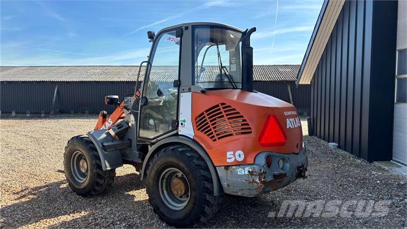 Atlas 50 Колесни товарачи