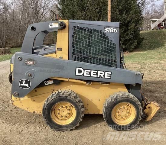 John Deere 318D Строителство - Други