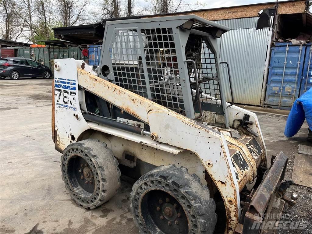 Bobcat 763 Мини товарачи
