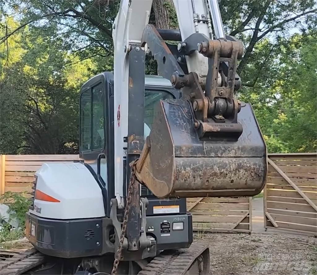 Bobcat E50 Верижен екскаватор