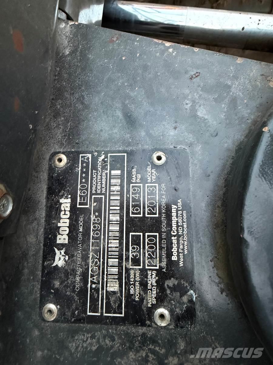 Bobcat E60 Верижен екскаватор