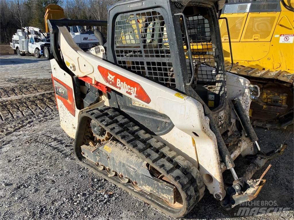 Bobcat T64 Мини товарачи
