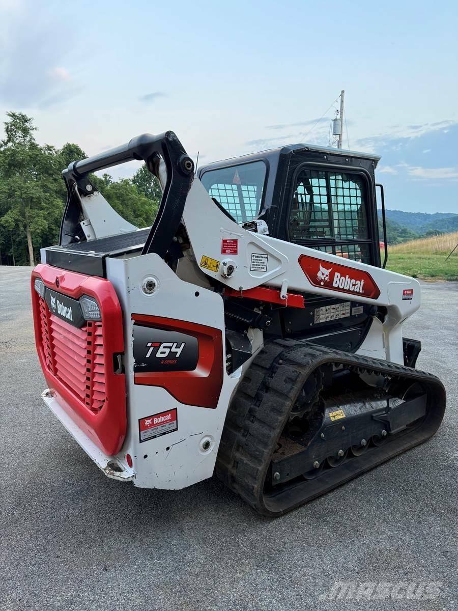 Bobcat T64 Мини товарачи
