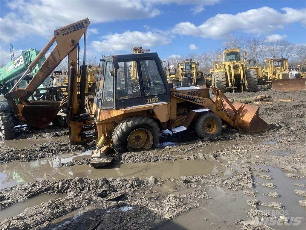 CASE 580C Товарач със заден ексватор