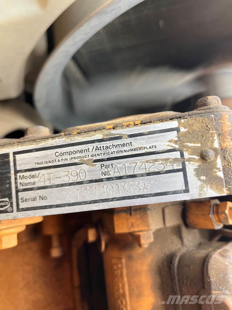 CASE 580K Товарач със заден ексватор