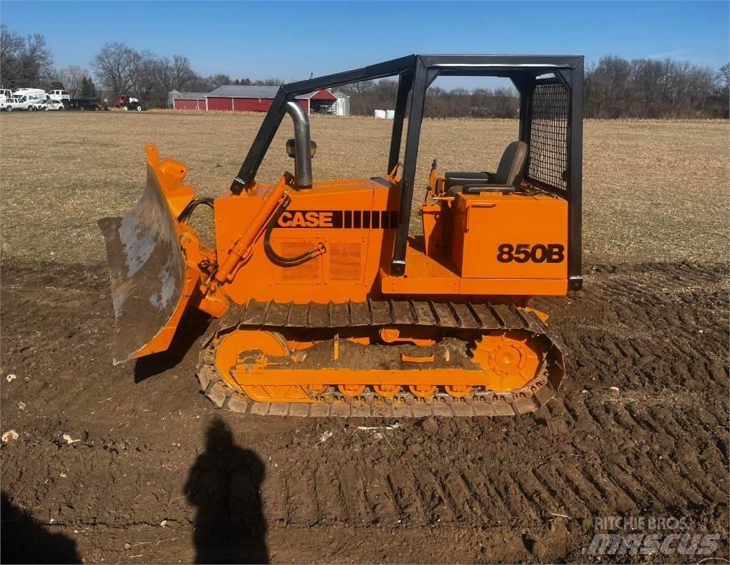 CASE 850B Верижни булдозери
