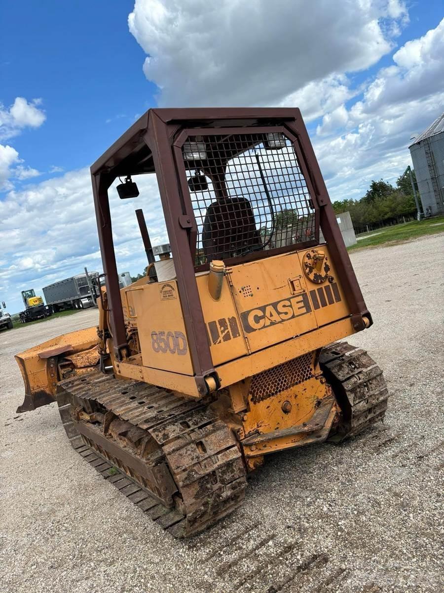 CASE 850D Верижни булдозери

