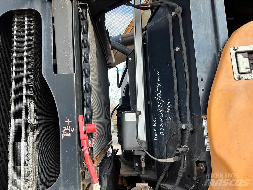 CASE 921E Колесни товарачи