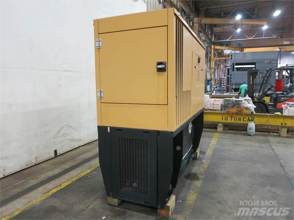 CAT 100 KW Дизелови генератори
