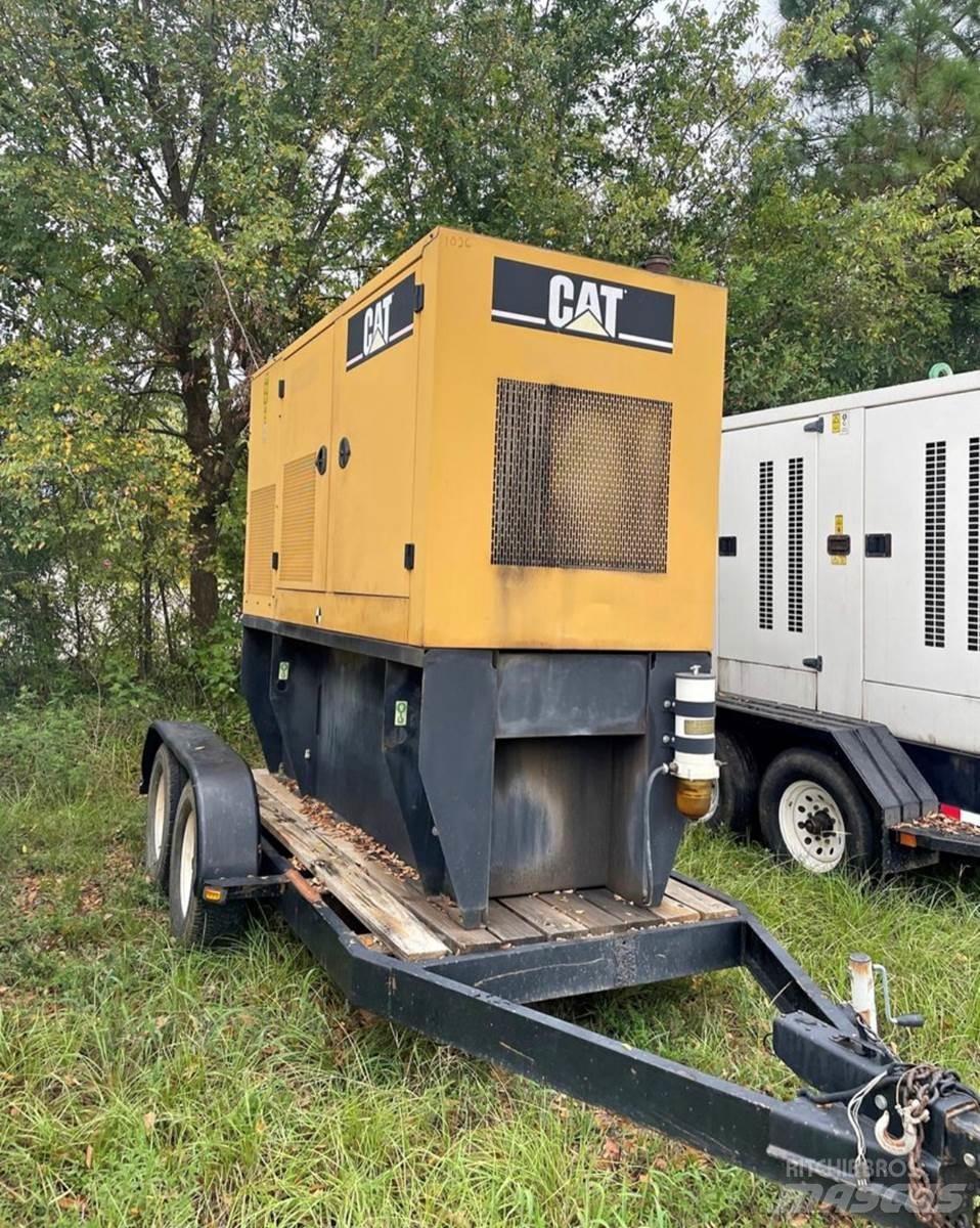 CAT 100 KW Дизелови генератори
