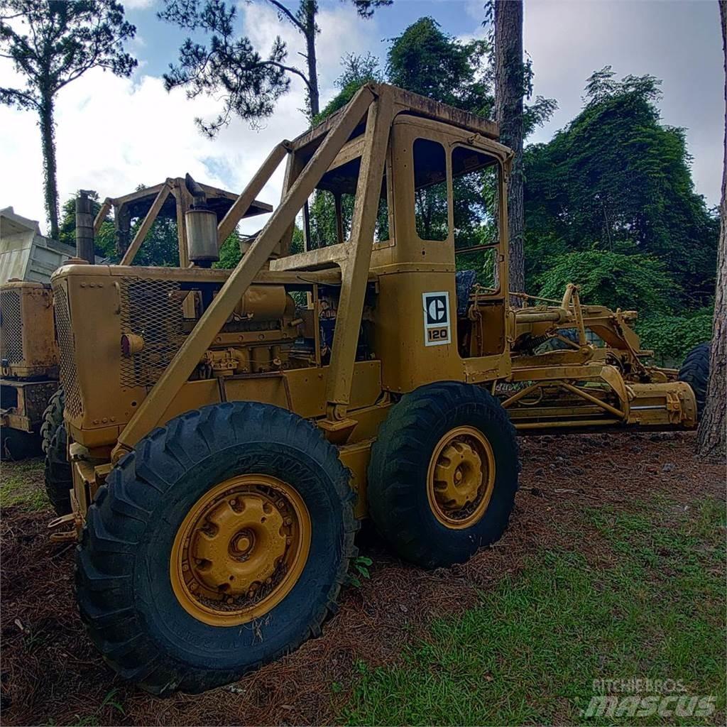 CAT 120 Грейдери