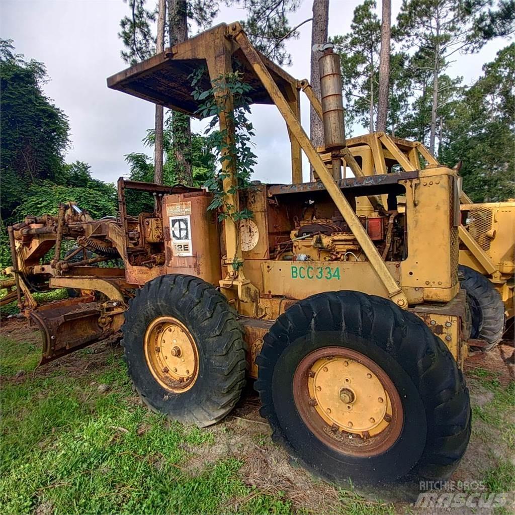 CAT 12E Грейдери