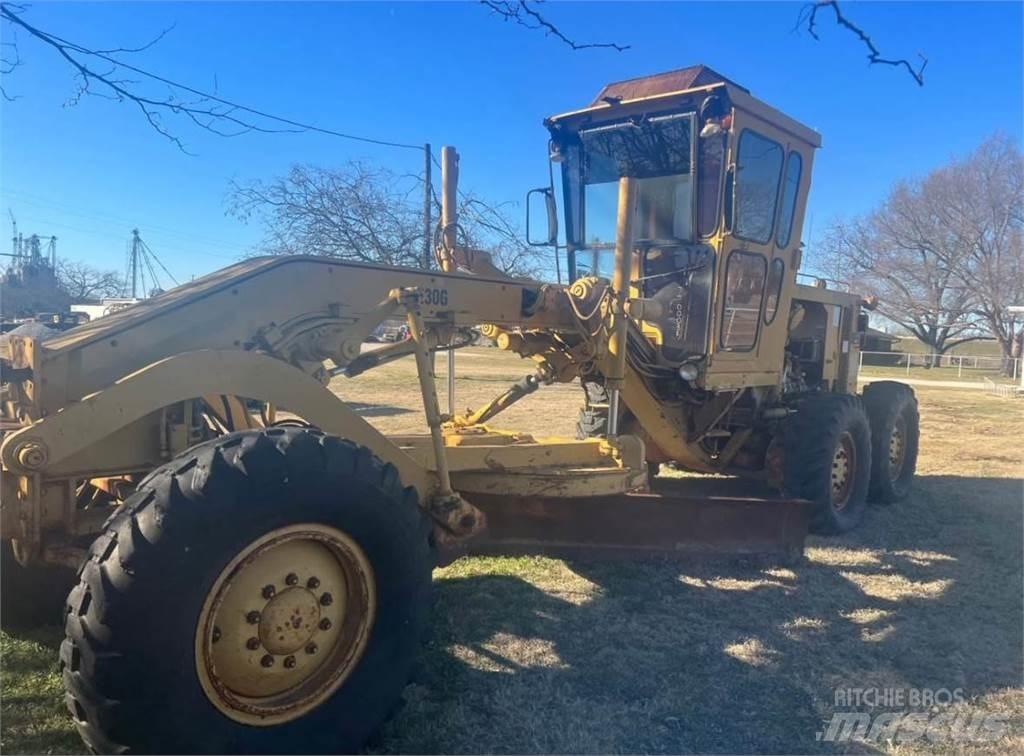 CAT 130G Грейдери