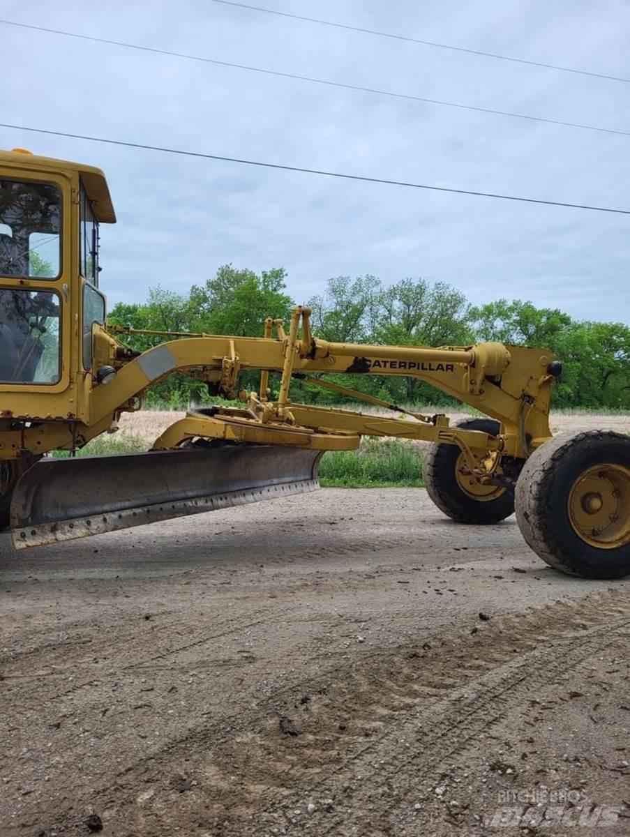 CAT 14E Грейдери