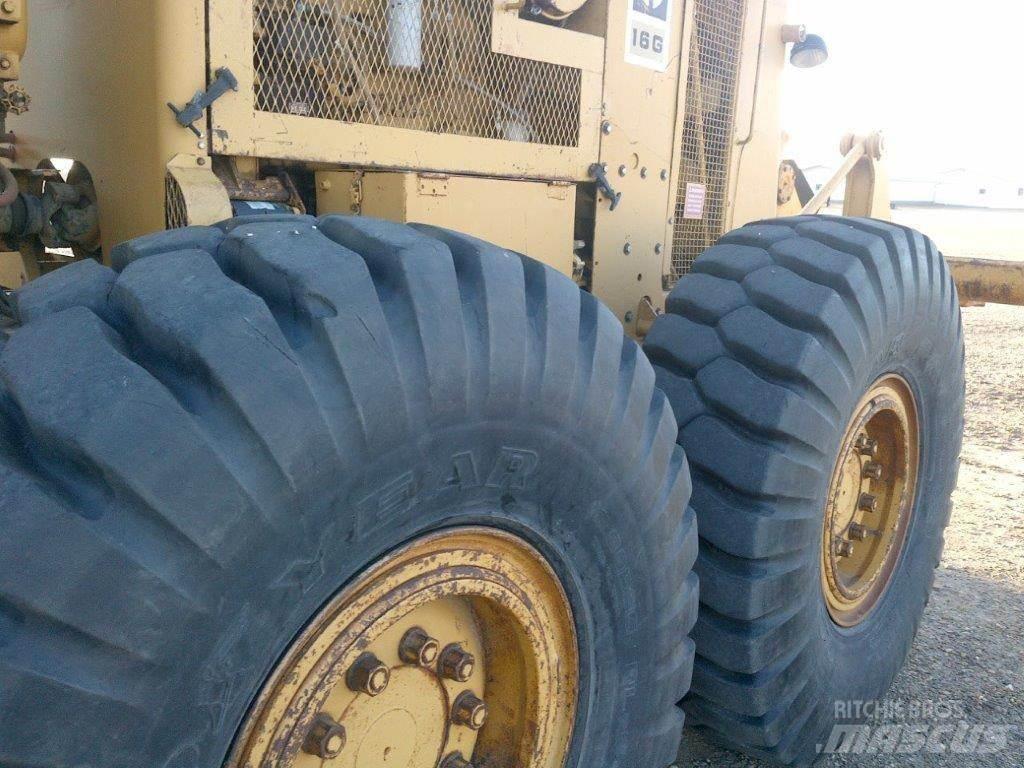 CAT 16G Грейдери