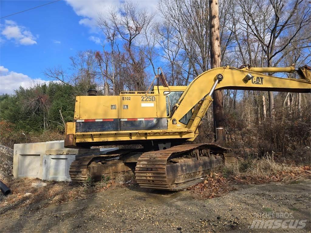 CAT 225D Верижен екскаватор