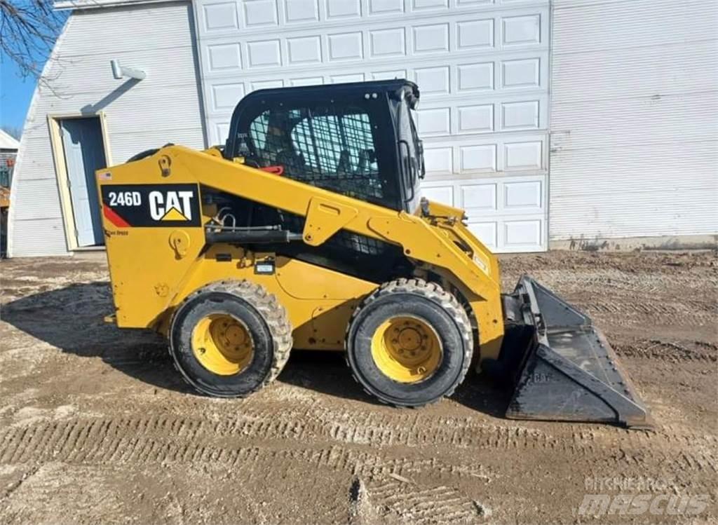 CAT 246D Мини товарачи
