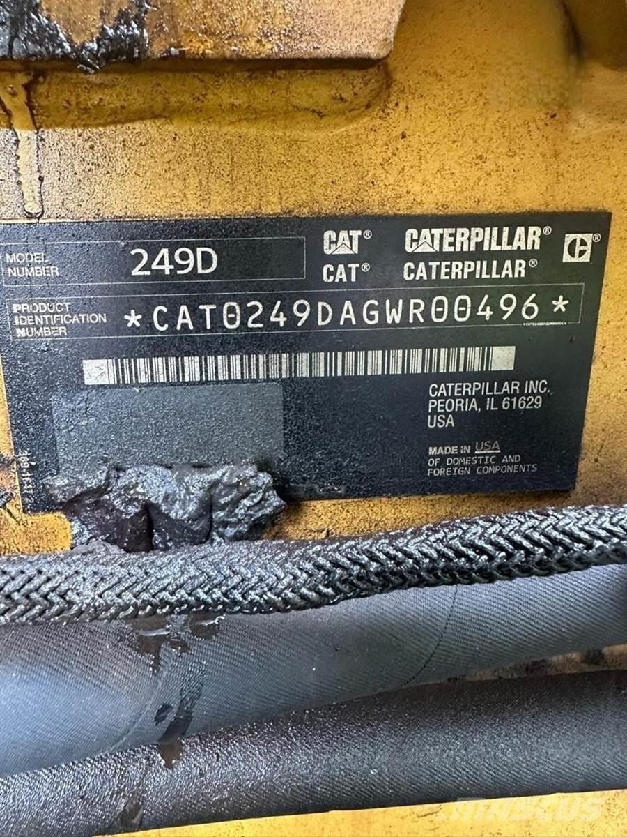 CAT 249D Мини товарачи
