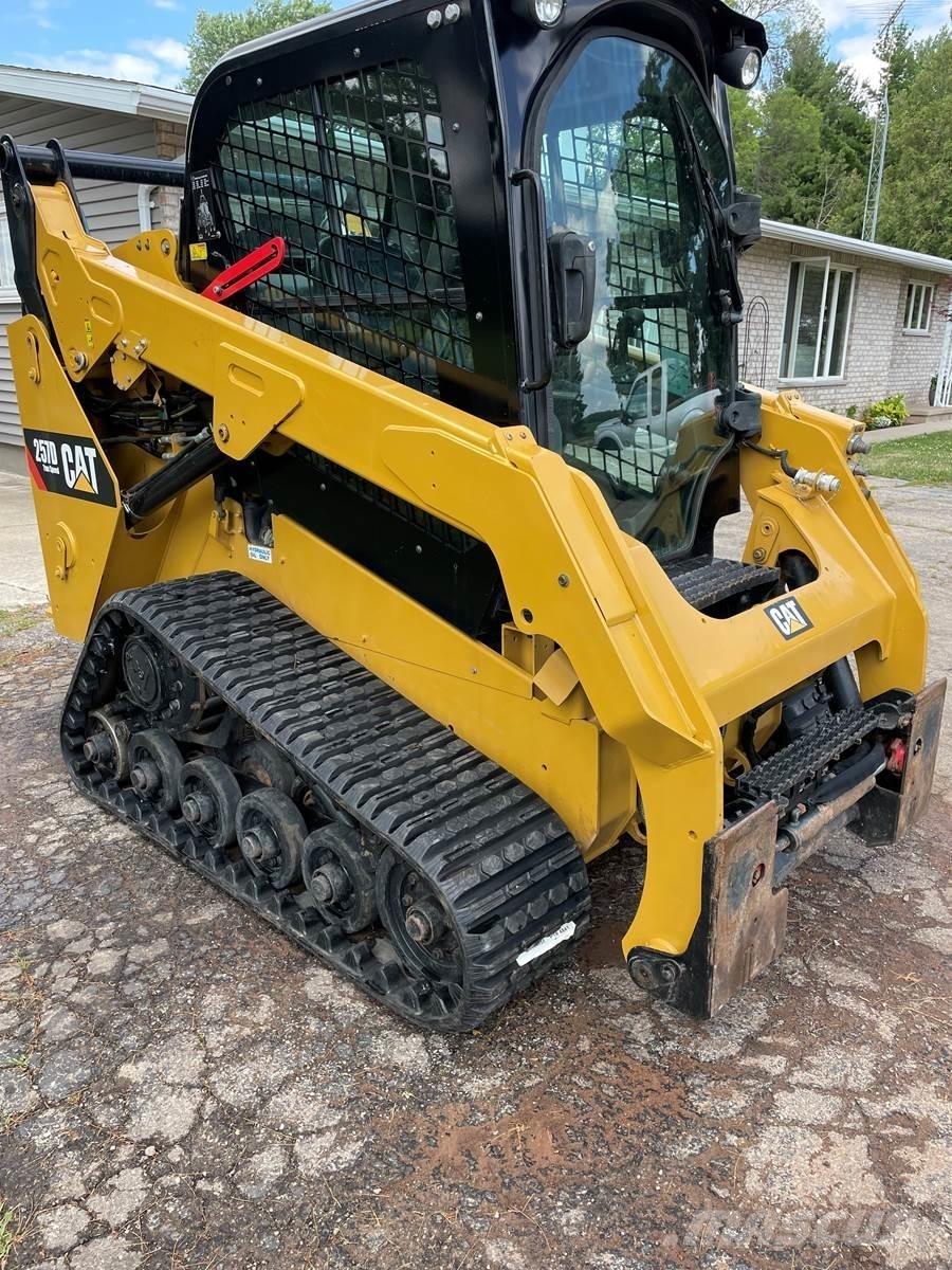 CAT 257D Мини товарачи

