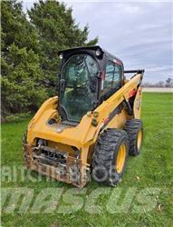 CAT 262D3 Мини товарачи
