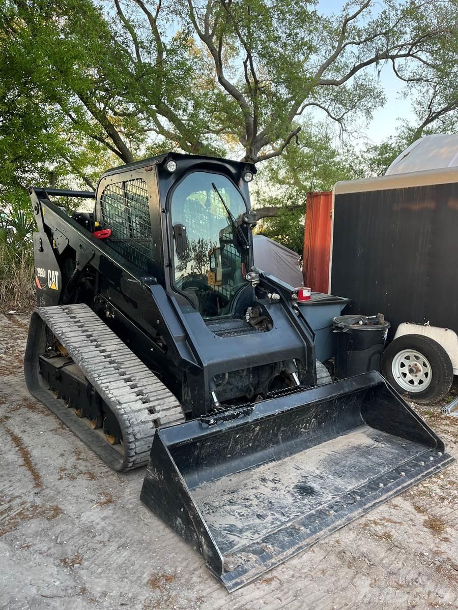 CAT 299D2 Мини товарачи
