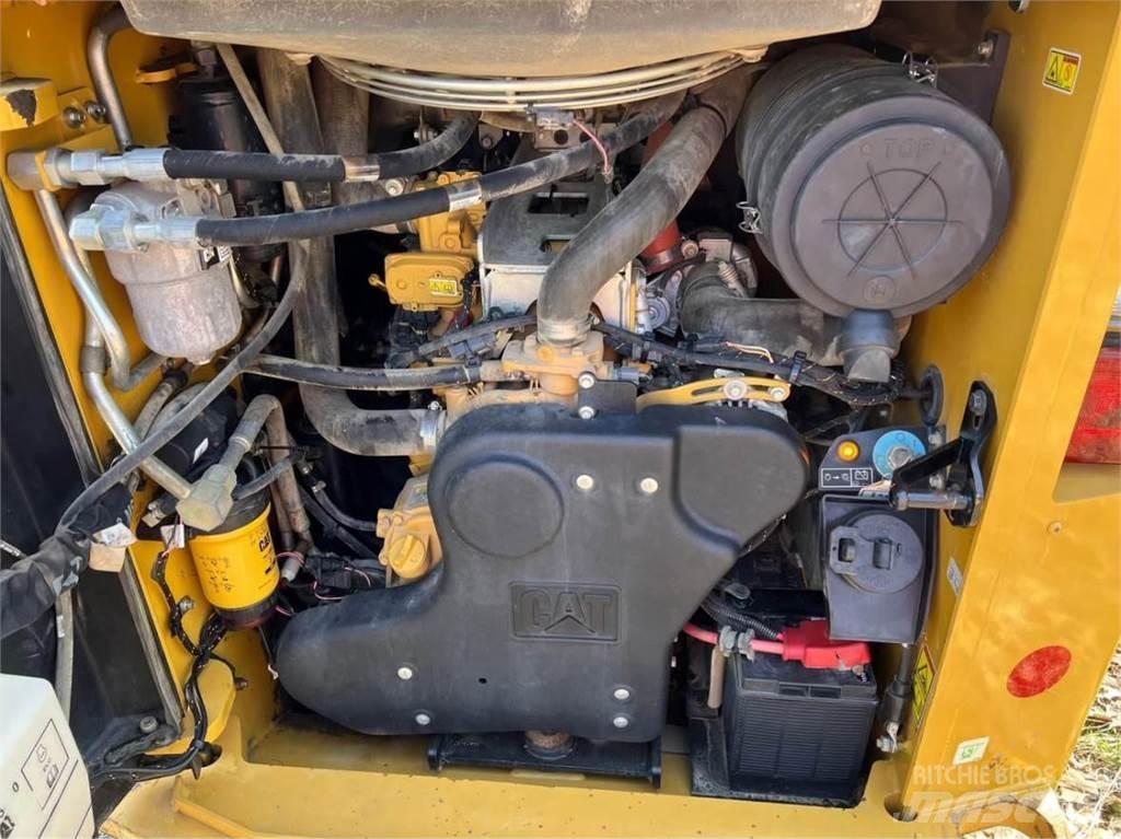 CAT 299D3 Мини товарачи
