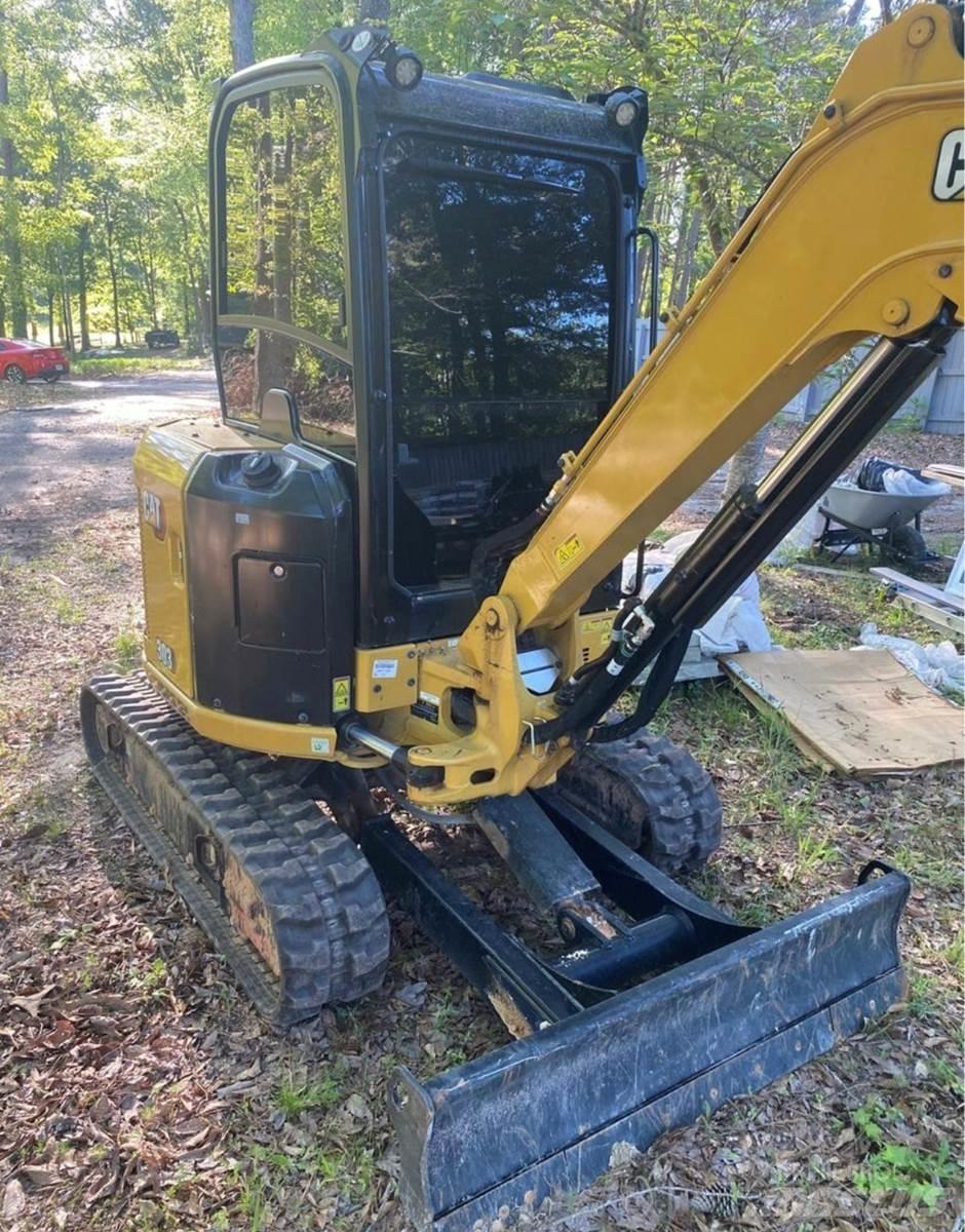 CAT 303CR Мини екскаватори < 7 т