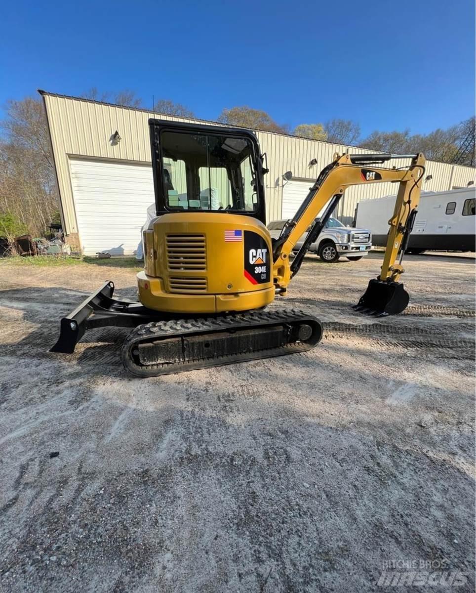 CAT 304E Мини екскаватори < 7 т