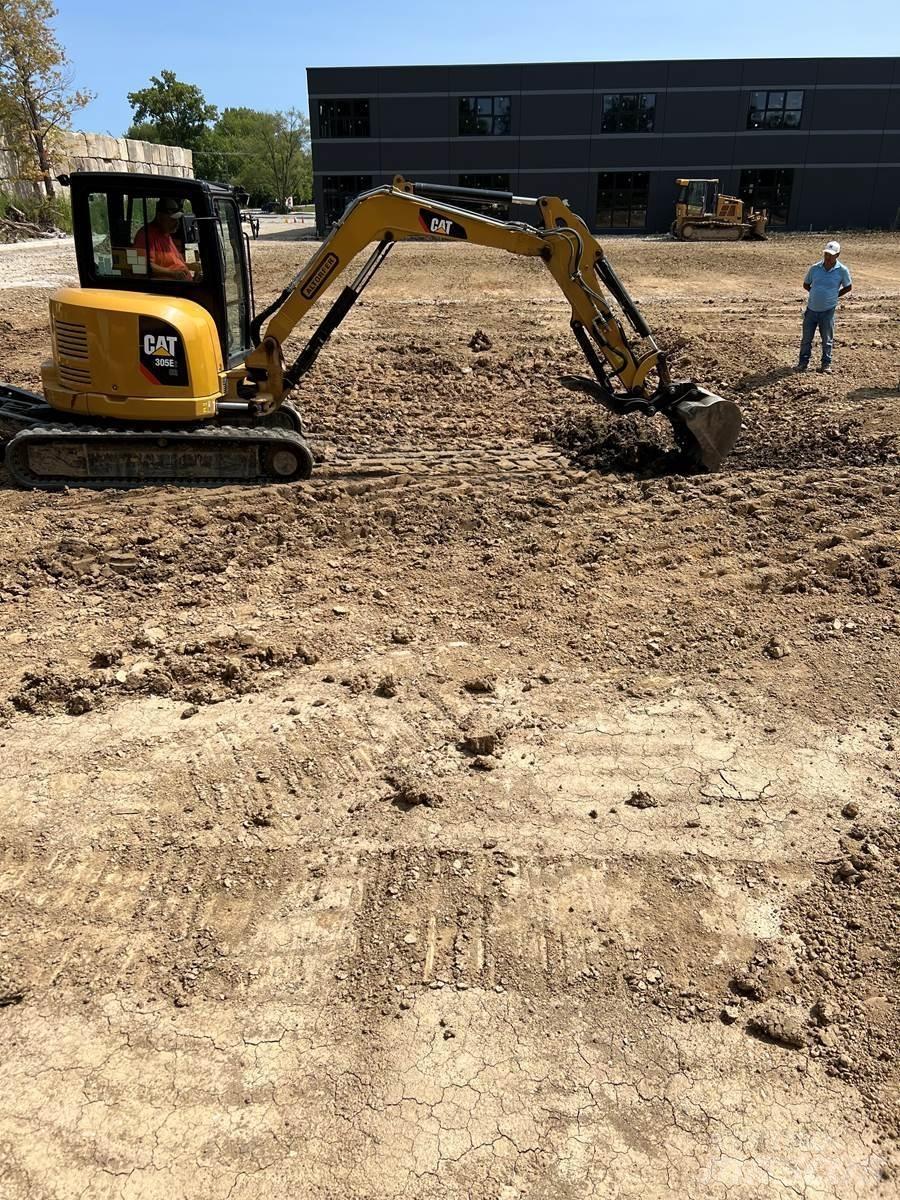 CAT 305 Мини екскаватори < 7 т