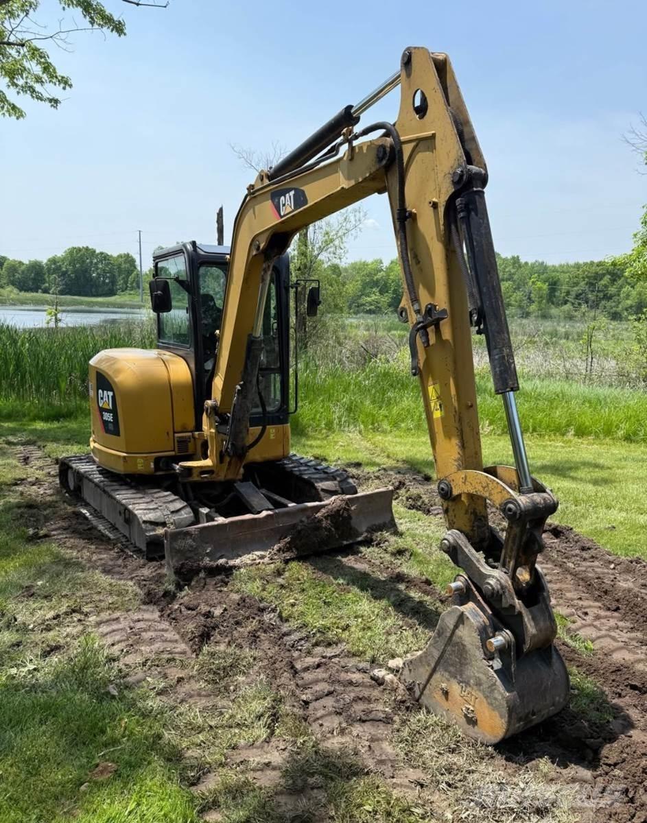 CAT 305E2 Мини екскаватори < 7 т