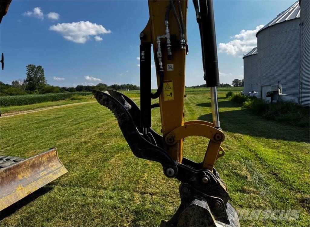 CAT 306CR Верижен екскаватор