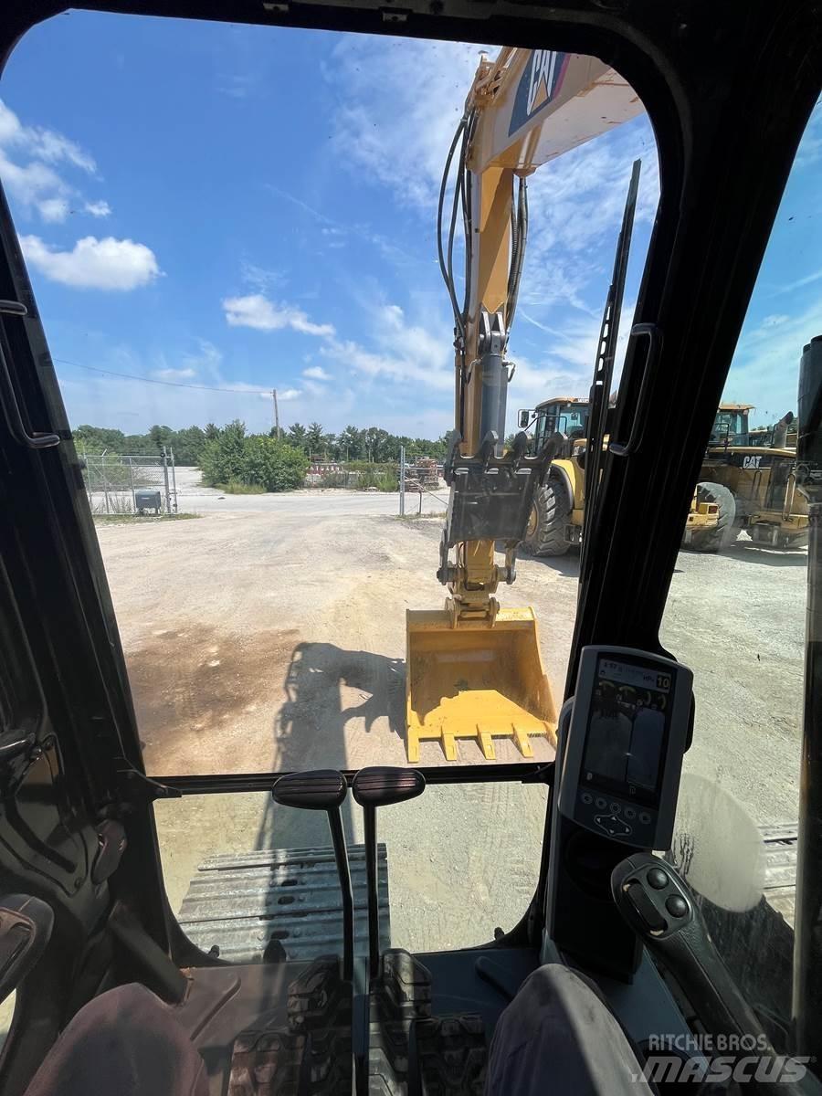 CAT 313FL Верижен екскаватор
