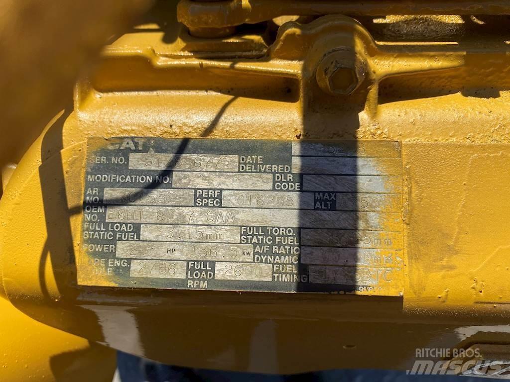 CAT 3208 Двигатели