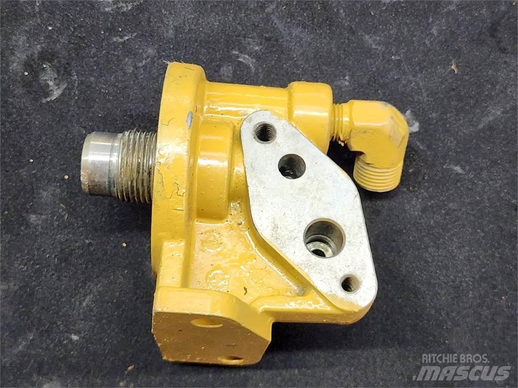 CAT 3208 Двигатели