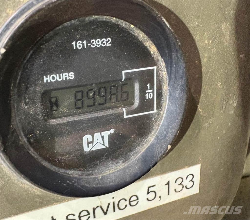 CAT 320DL Верижен екскаватор