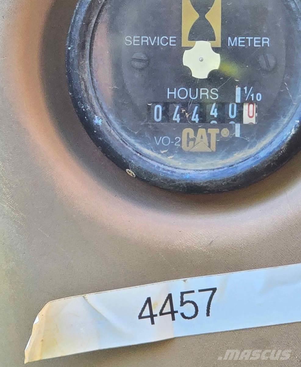 CAT 320L Верижен екскаватор