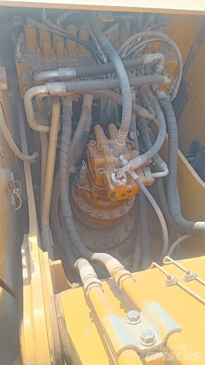 CAT 323D3 Верижен екскаватор