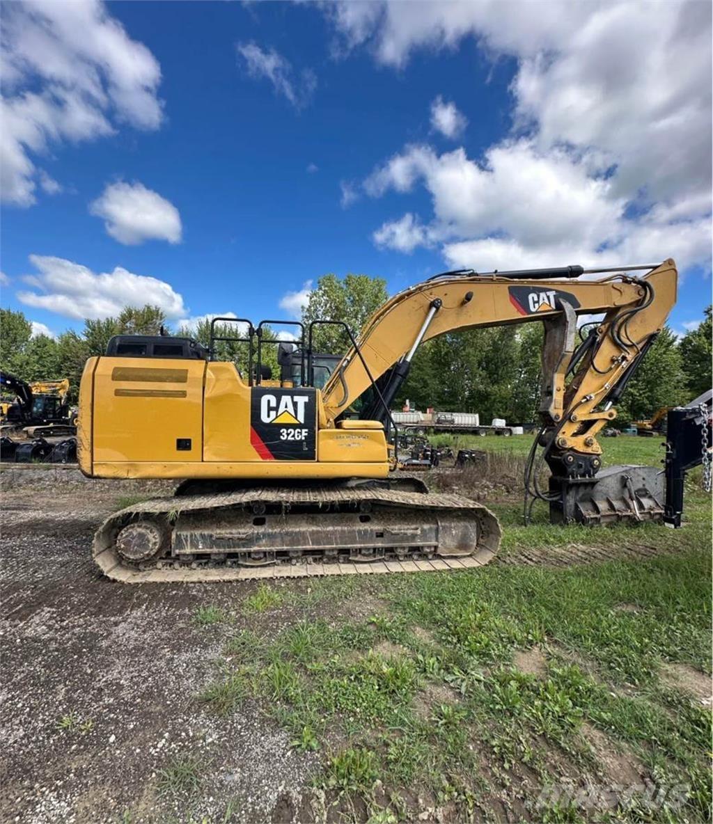 CAT 326FL Верижен екскаватор