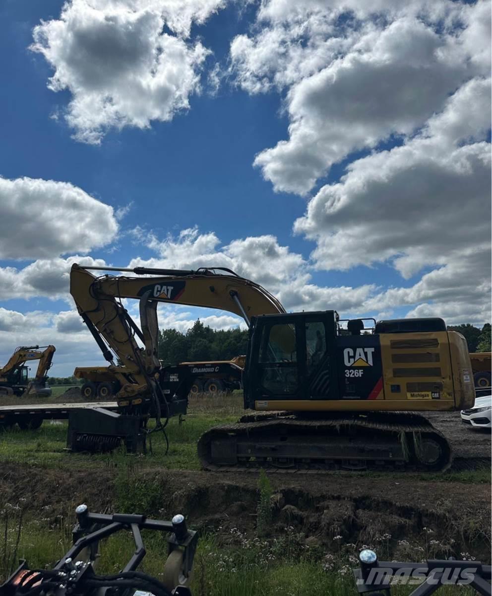 CAT 326FL Верижен екскаватор