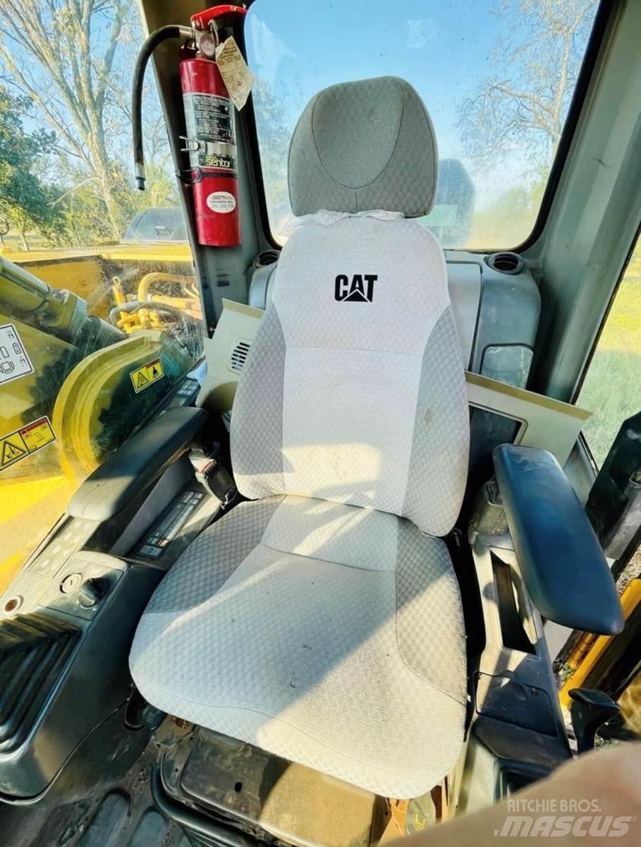 CAT 330DL Верижен екскаватор