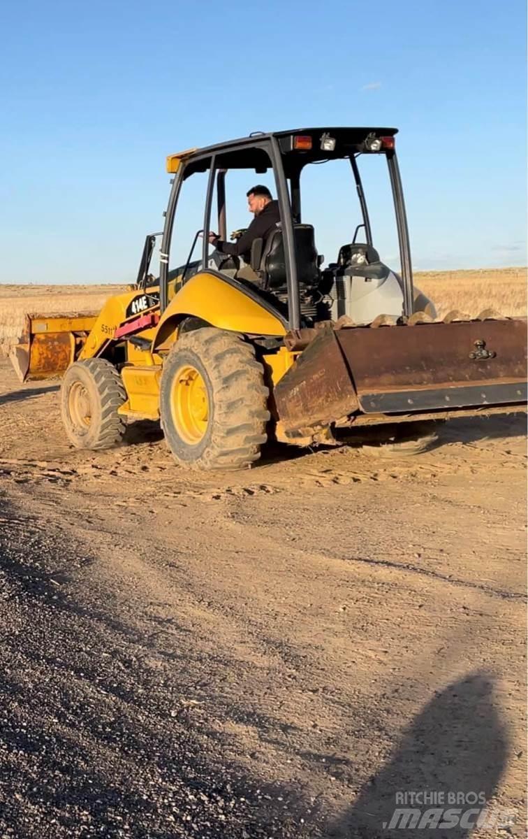 CAT 414E Багери