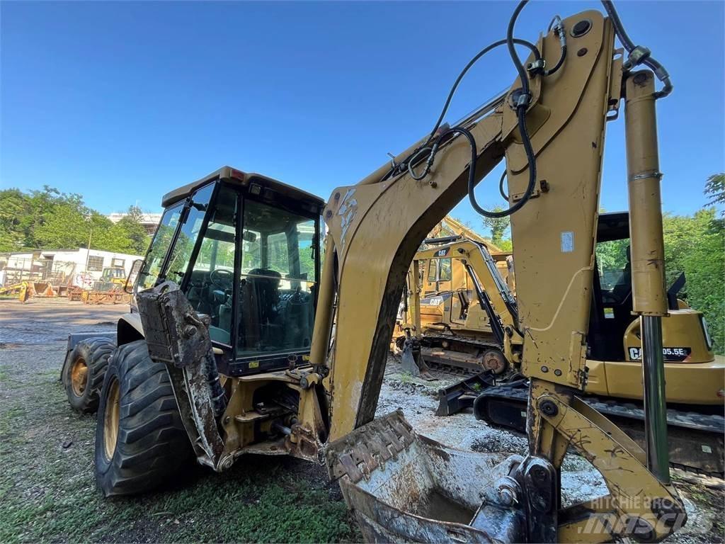 CAT 420D Товарач със заден ексватор