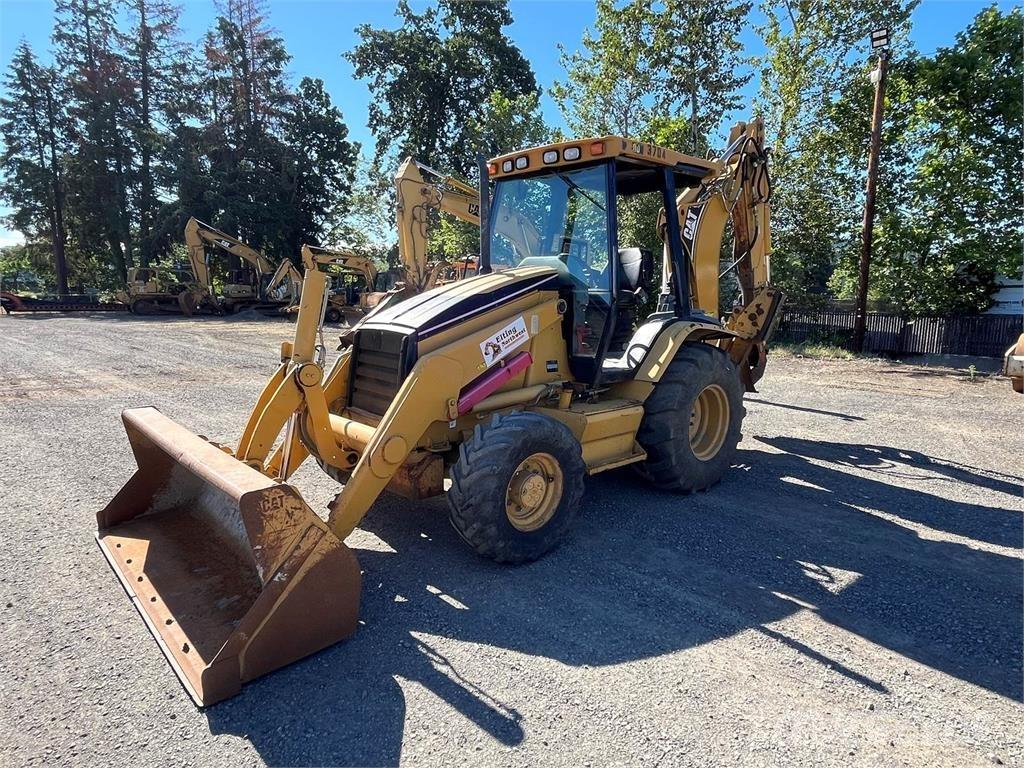 CAT 420D Товарач със заден ексватор