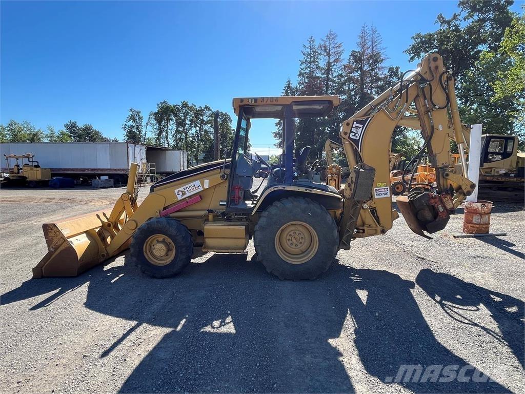 CAT 420D Товарач със заден ексватор