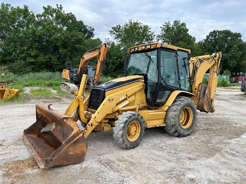 CAT 430D Товарач със заден ексватор